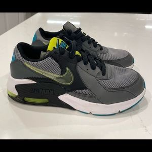 Boys Nike Air Max Excee Sneakers in Grey/Lime/Blue Size 5Y - “Big Kid”